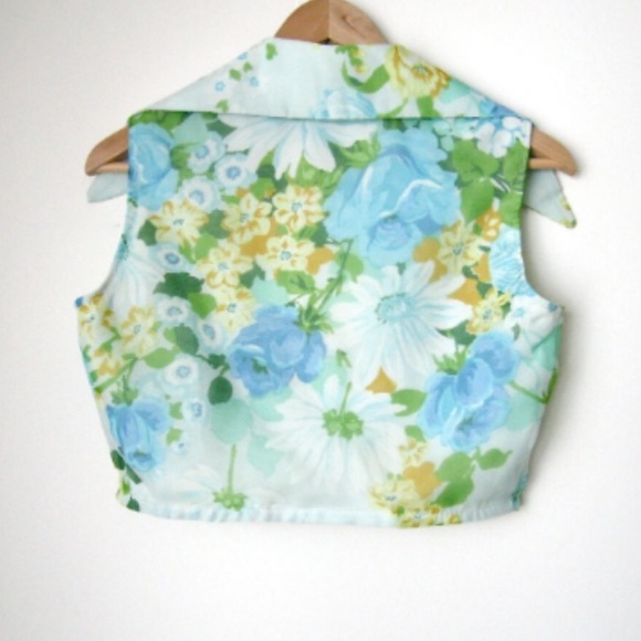 Floral Organza Crop Top - Picture 3 of 5